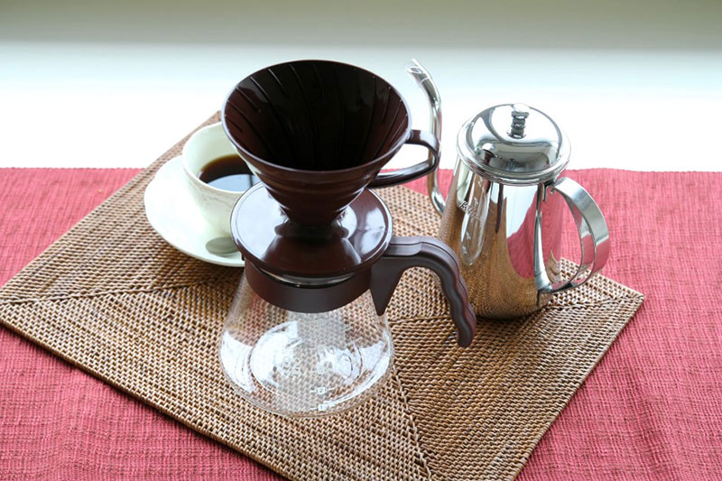 和珈屋では器具の使い方や自分に合ったコーヒー豆を提案してくれる